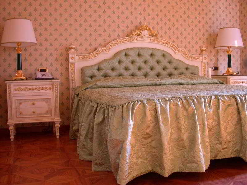 Hotel Villa Riis Taormina Exteriör bild