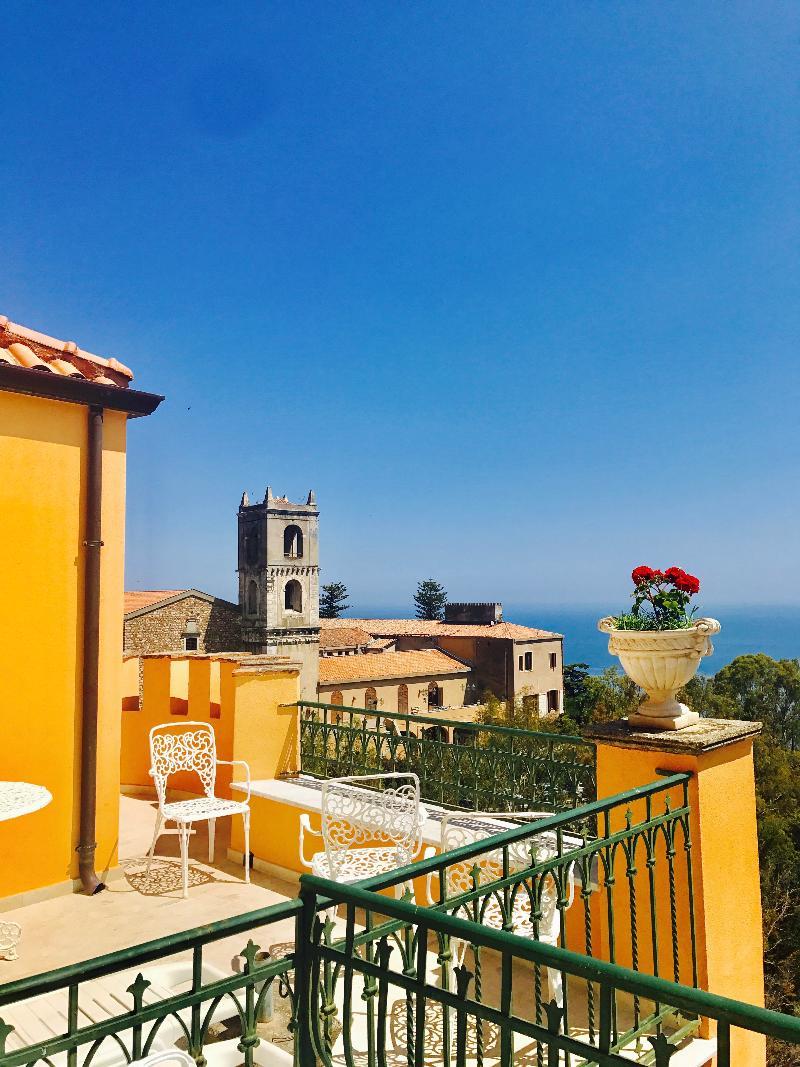 Hotel Villa Riis Taormina Exteriör bild
