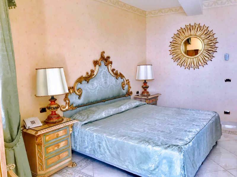 Hotel Villa Riis Taormina Exteriör bild
