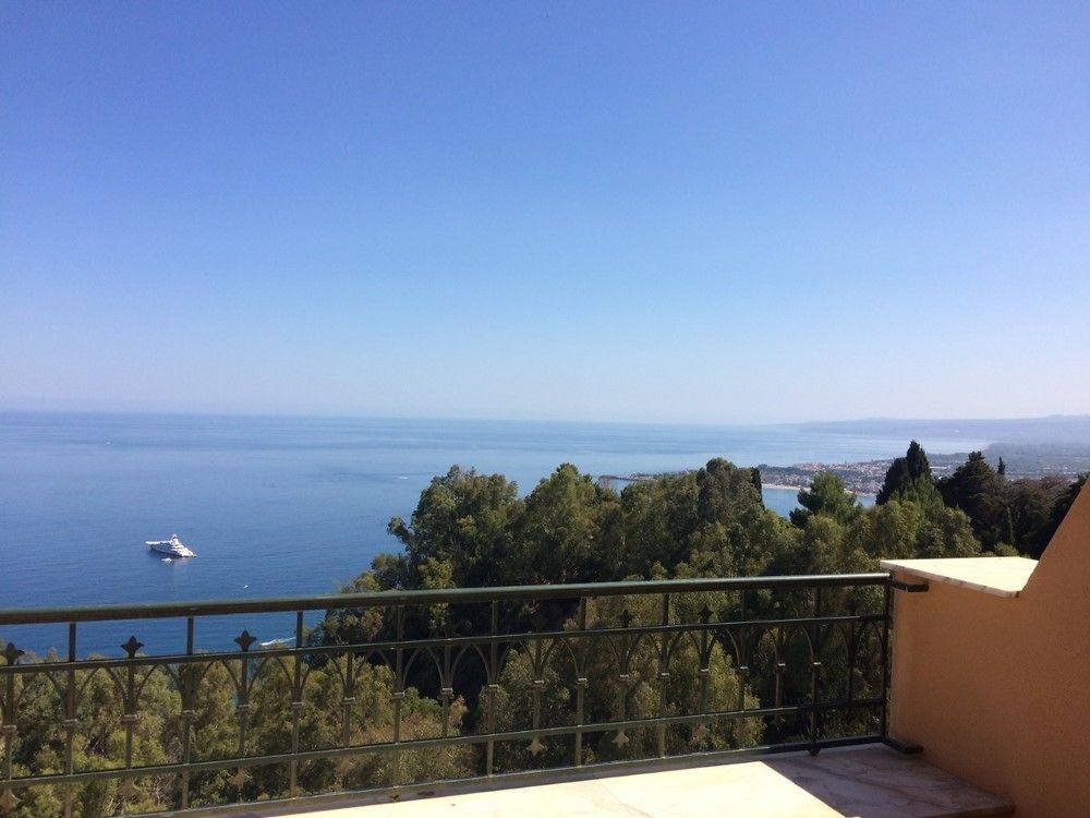 Hotel Villa Riis Taormina Exteriör bild